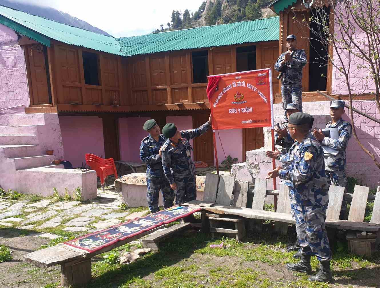 छाङ्गरु र तिङ्करमा सशस्त्र प्रहरीसँगै जनपद प्रहरीको संयुक्त टोली