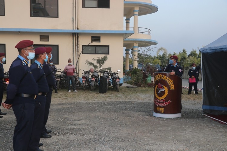 प्रहरी कर्मचारीहरू आफ्नो पेशाप्रति गौरवान्वित हुन आवश्यक: प्रहरी महानिरीक्षक थापा