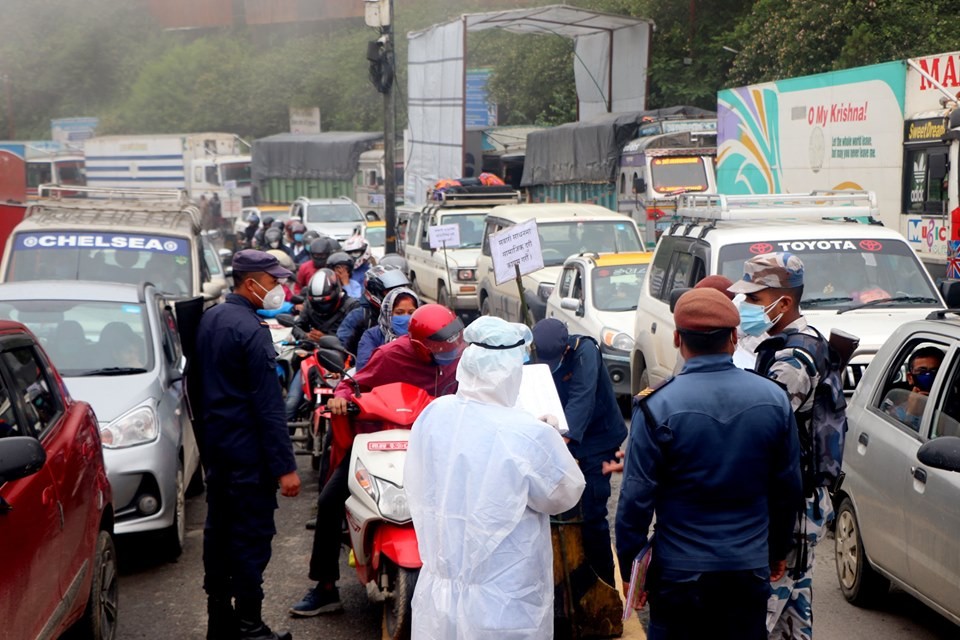 काठमाडौँ भित्रनेलाई १४ दिन होम क्वारेन्टिन अनिवार्य, नबसे कारवाही गर्न आदेश